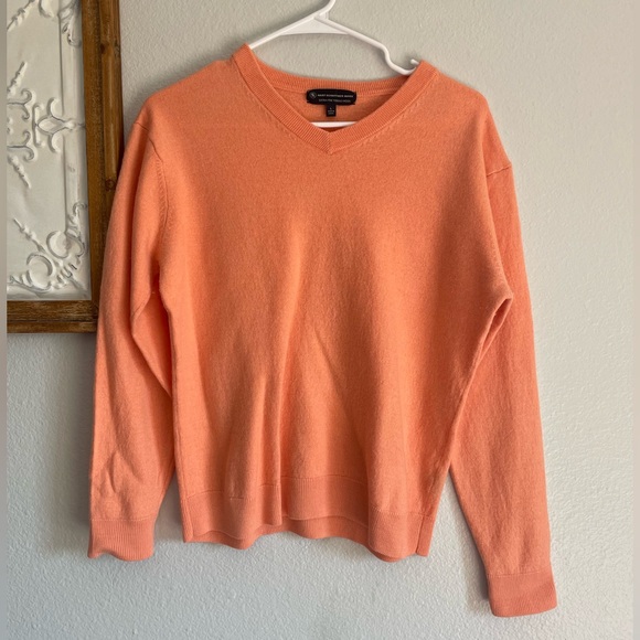 Hart Schaffner Marx Sweaters - Hart Schaffner Marx Extra Fine Merino Wool Sweater women’s Large Coral orange